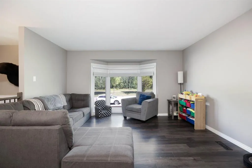 525 Beacon Hill Drive