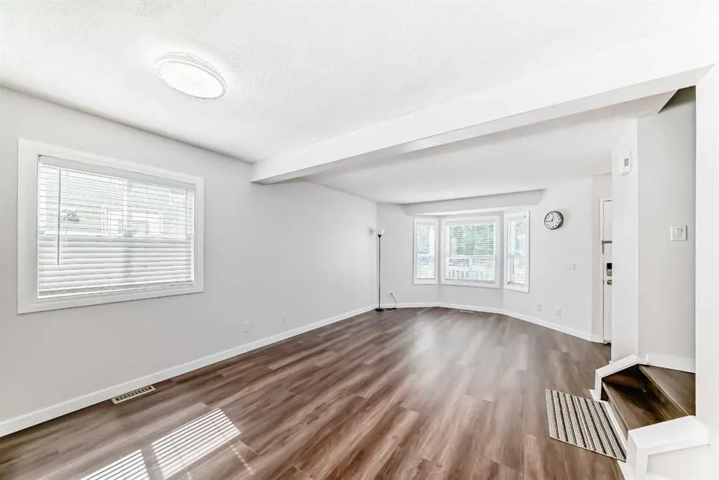 33 Martinridge Place NE
