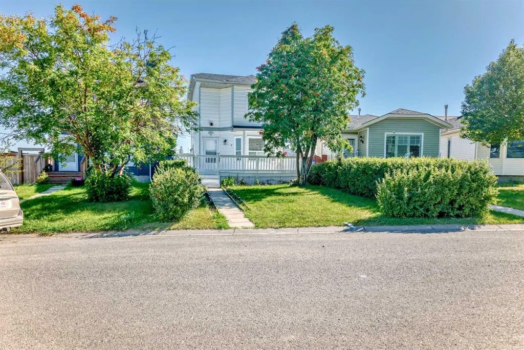 33 Martinridge Place NE