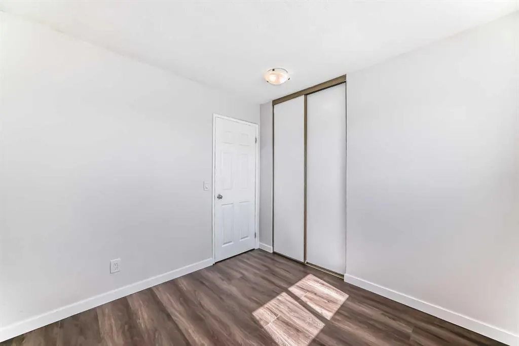 33 Martinridge Place NE