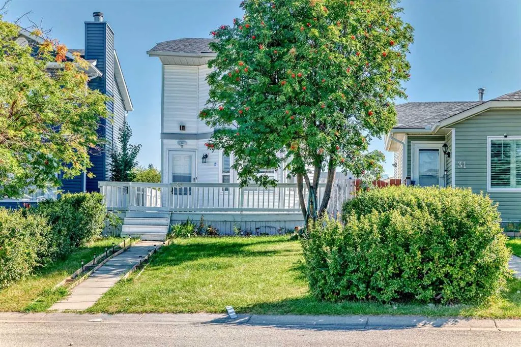 33 Martinridge Place NE