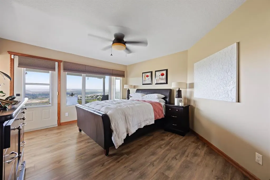 260011 Mountain Ridge Place