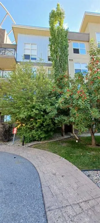 88 ARBOUR LAKE Road NW, #201