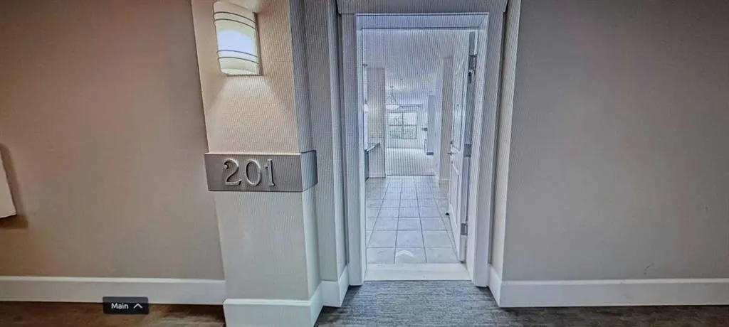 88 ARBOUR LAKE Road NW, #201