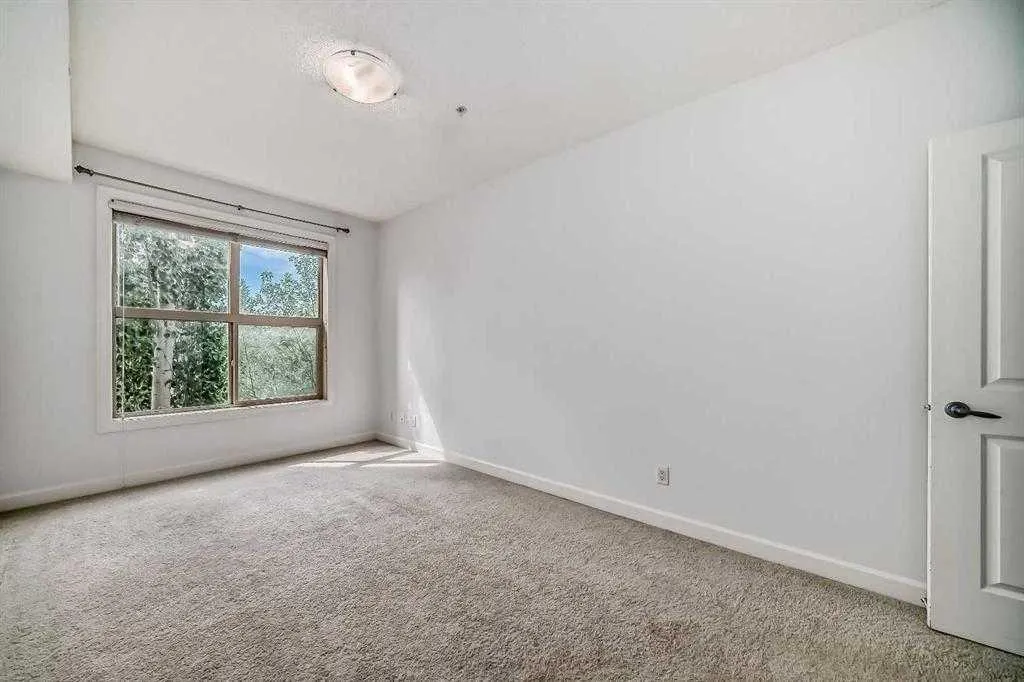 88 ARBOUR LAKE Road NW, #201