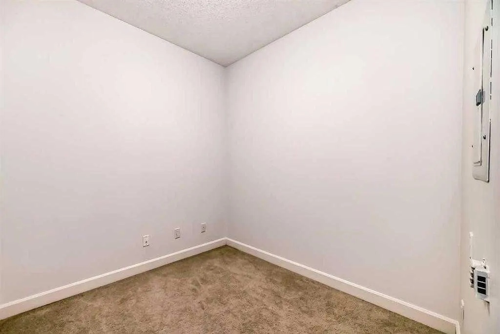 88 ARBOUR LAKE Road NW, #201