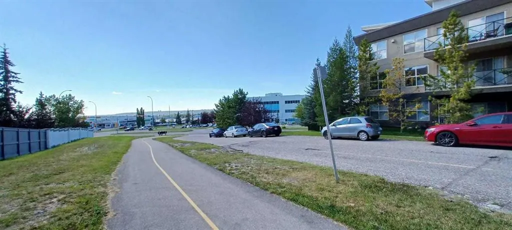 88 ARBOUR LAKE Road NW, #201