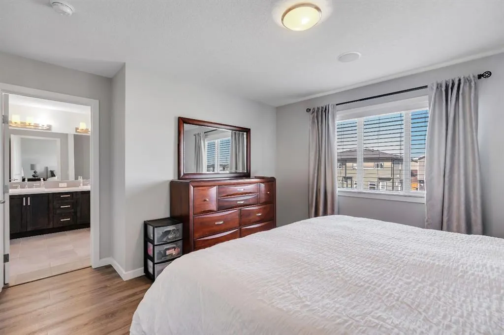 128 Midtown Court SW