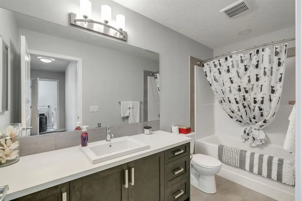 128 Midtown Court SW