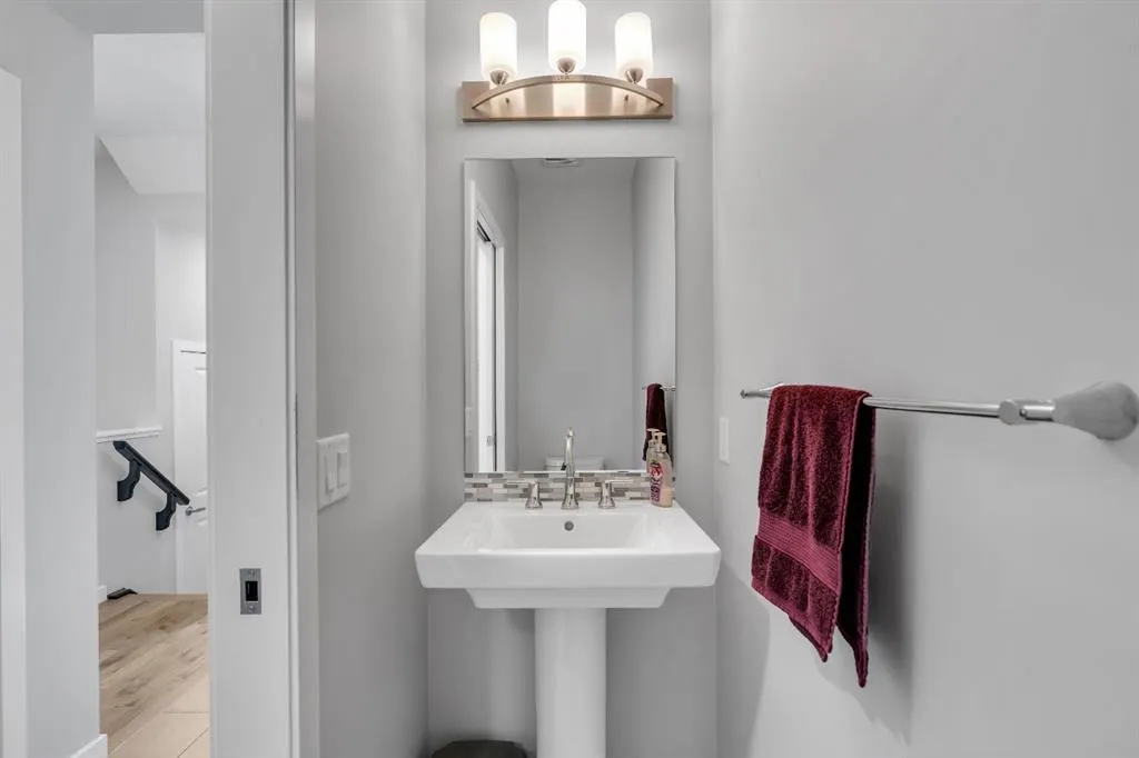 128 Midtown Court SW