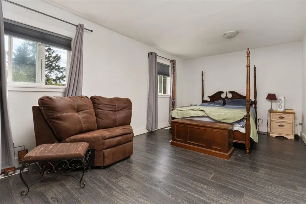 225 Dominion Street