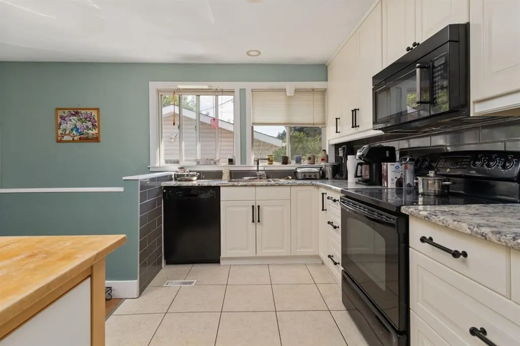 225 Dominion Street