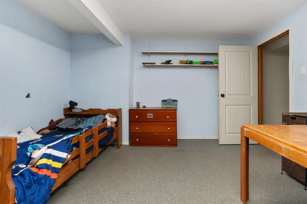 225 Dominion Street