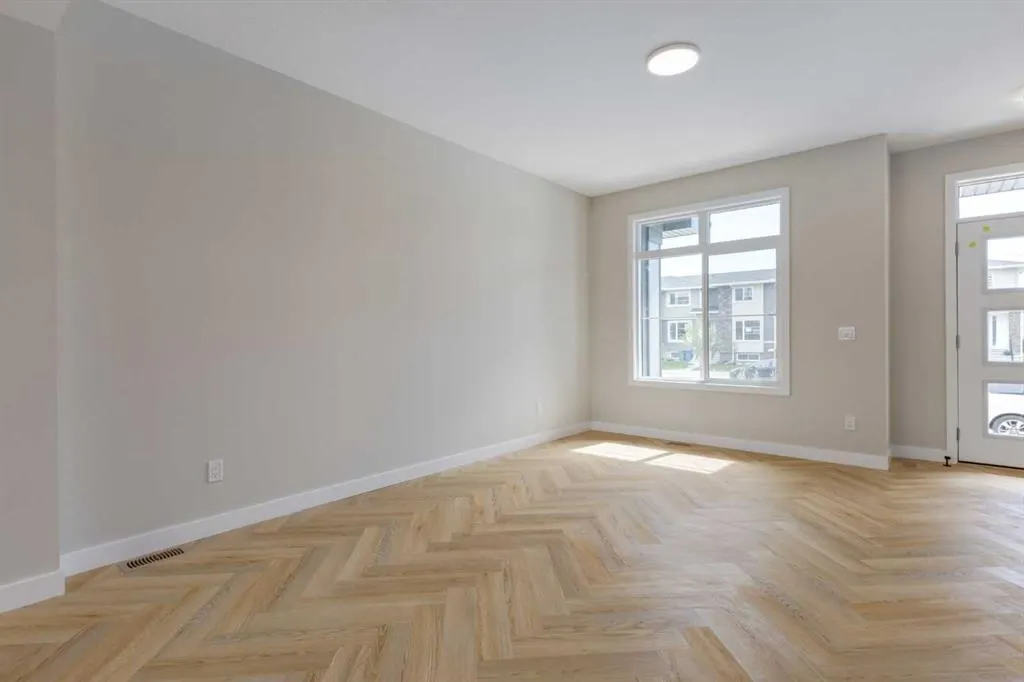 261 Cobblestone Gate
