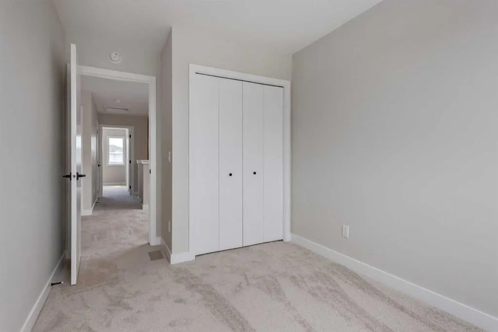 261 Cobblestone Gate