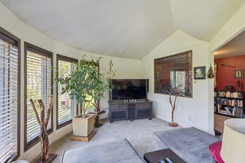 229306 Highway 762, #200