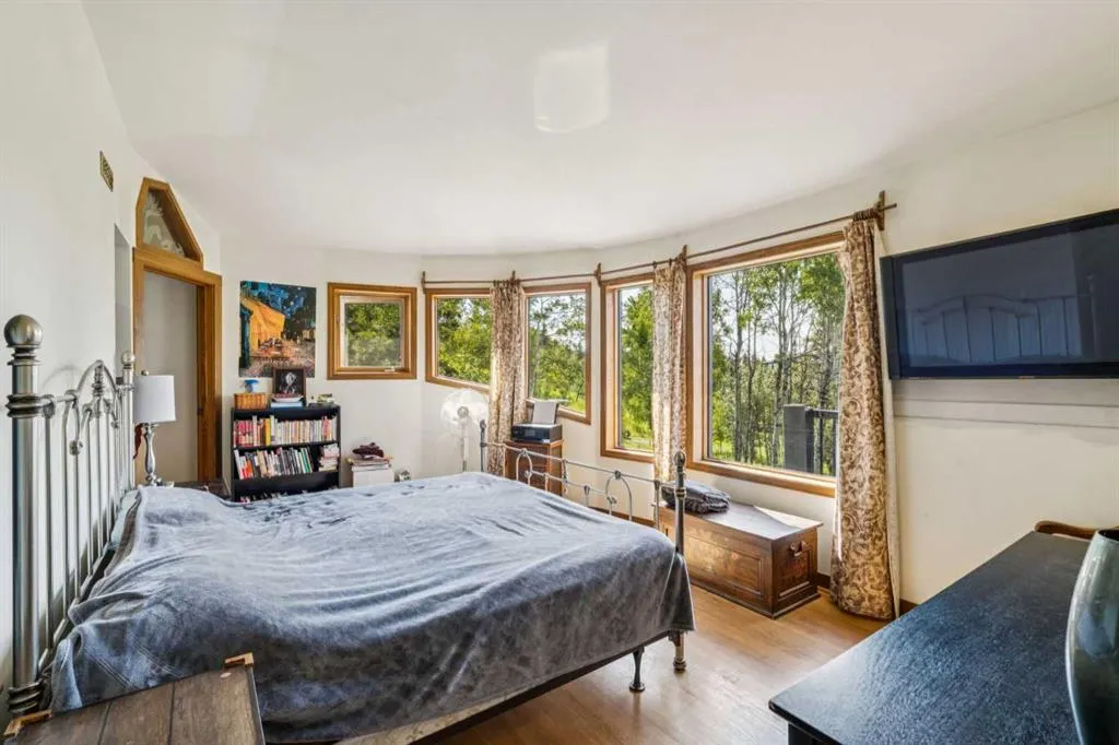 229306 Highway 762, #200