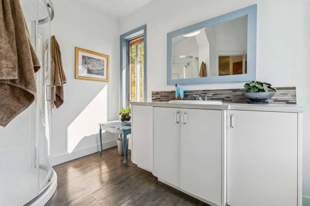 229306 Highway 762, #200