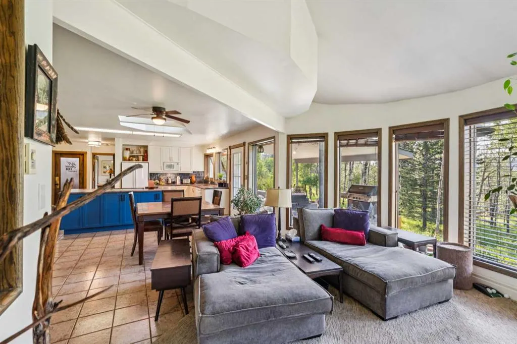 229306 Highway 762, #200