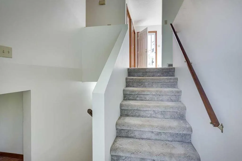 24407 Township Road 390