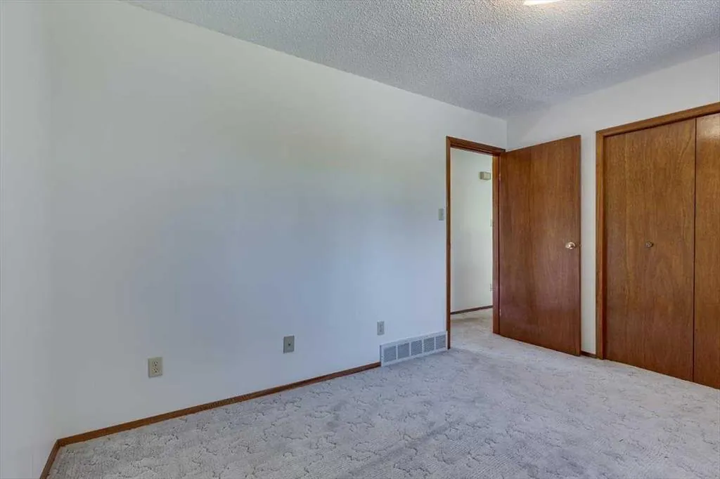 24407 Township Road 390
