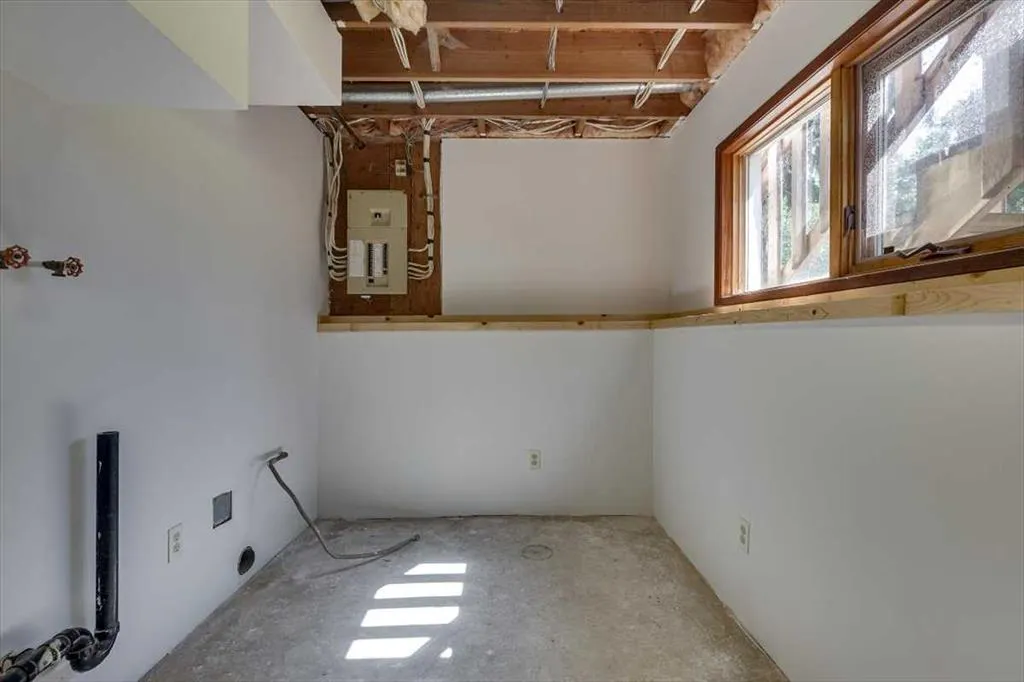 24407 Township Road 390