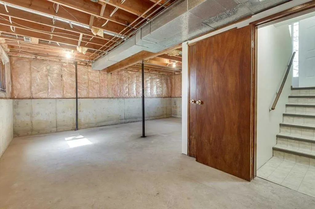 24407 Township Road 390
