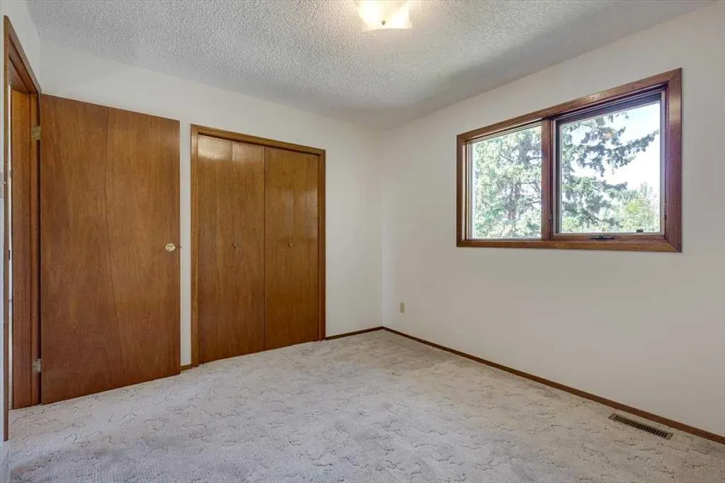 24407 Township Road 390
