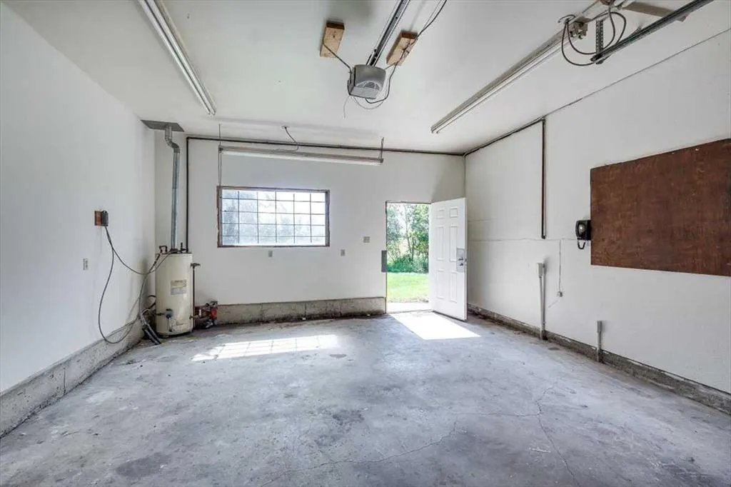 24407 Township Road 390