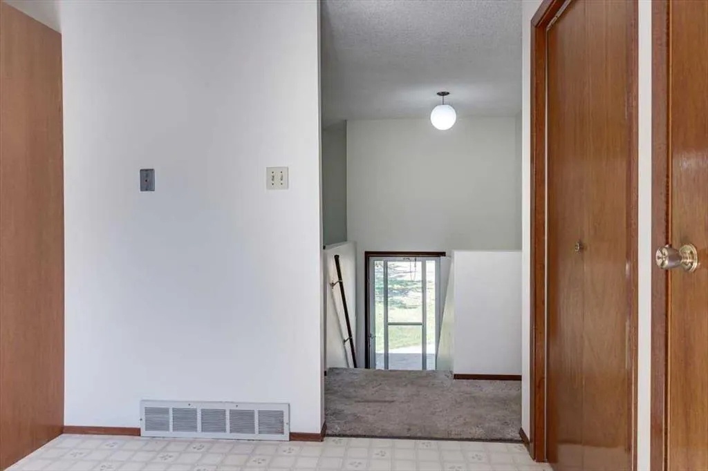 24407 Township Road 390