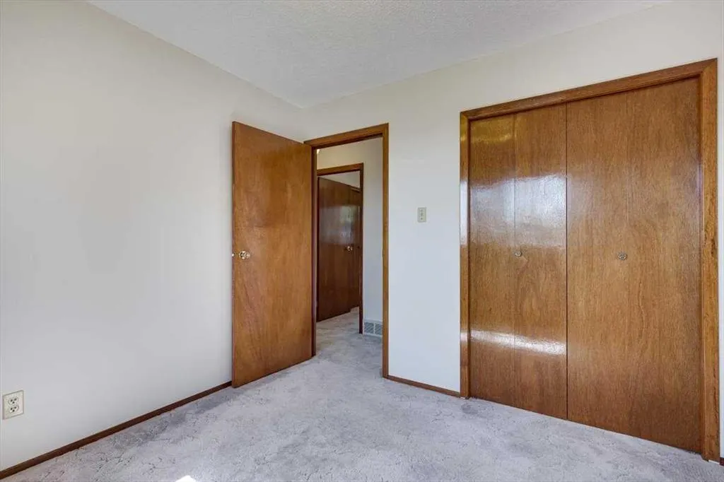 24407 Township Road 390