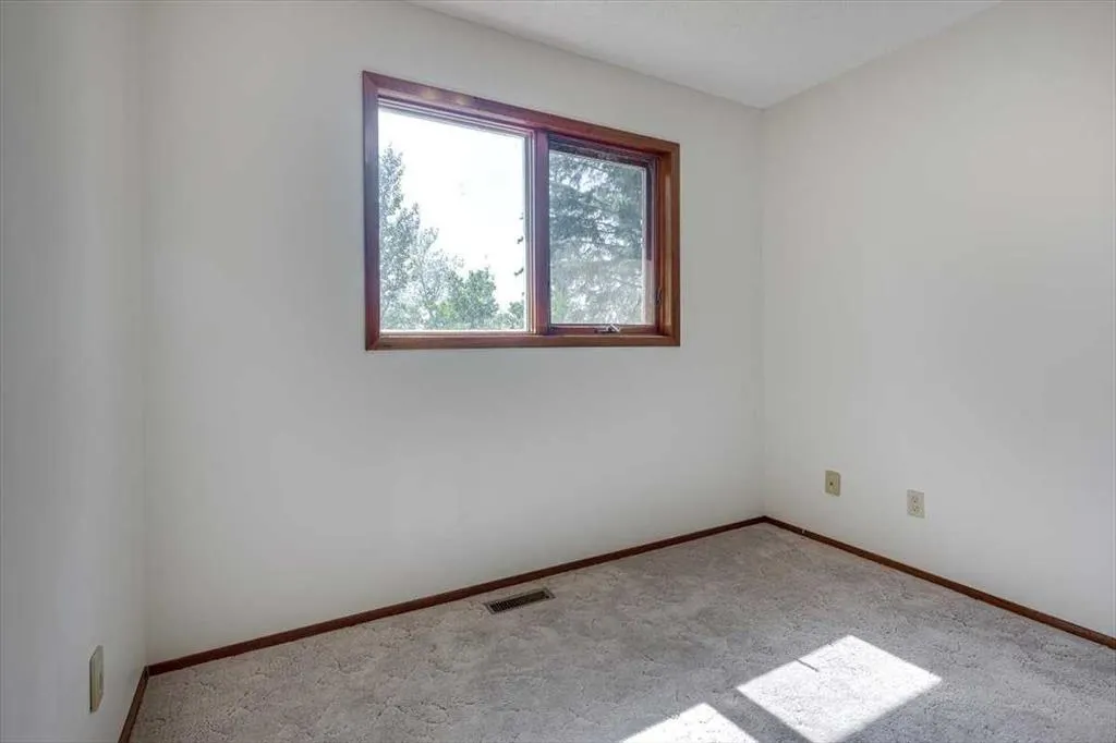 24407 Township Road 390