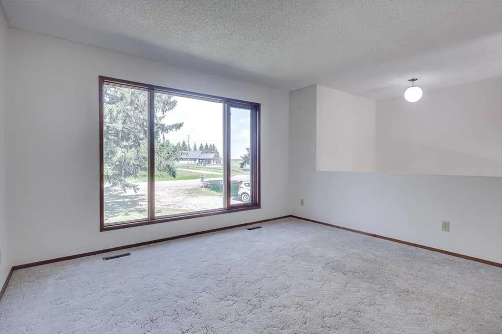 24407 Township Road 390