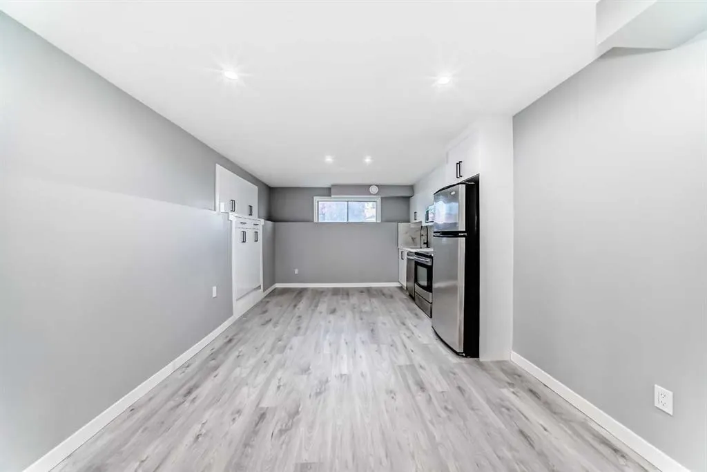 77 Shawfield Way SW