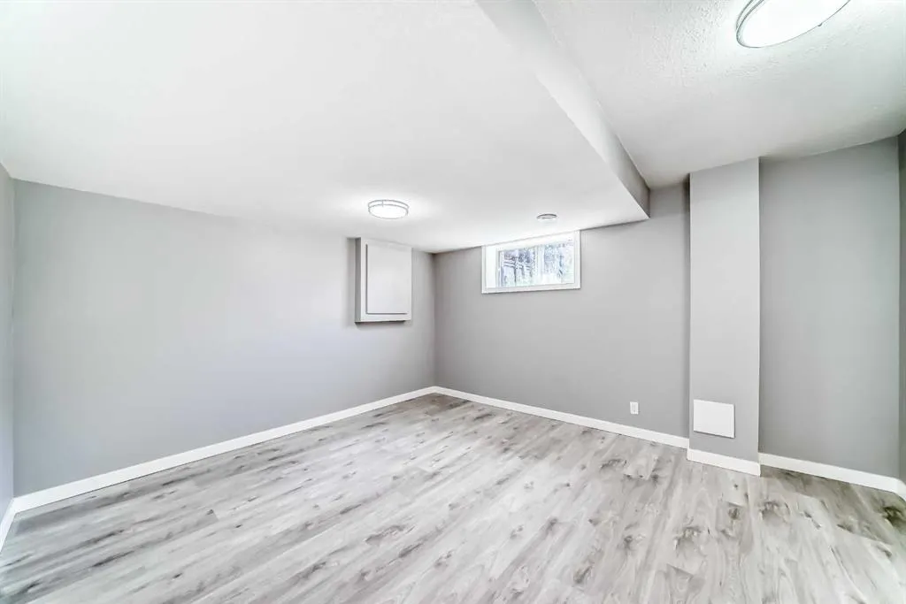 77 Shawfield Way SW