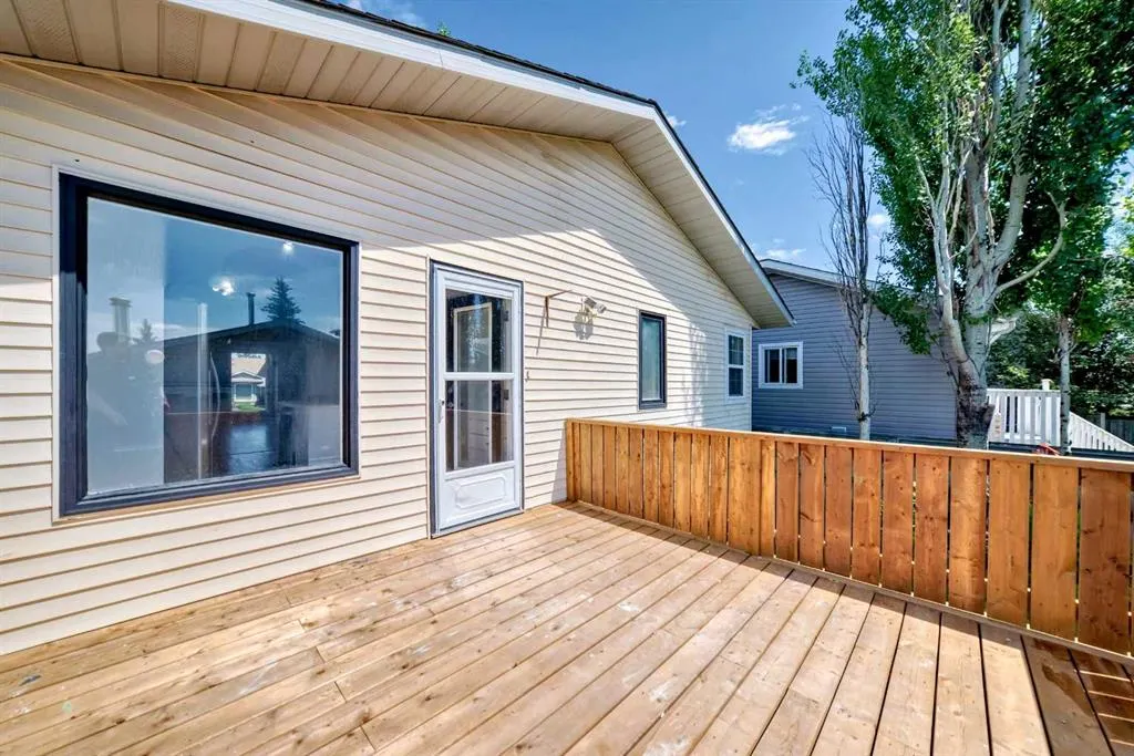 77 Shawfield Way SW