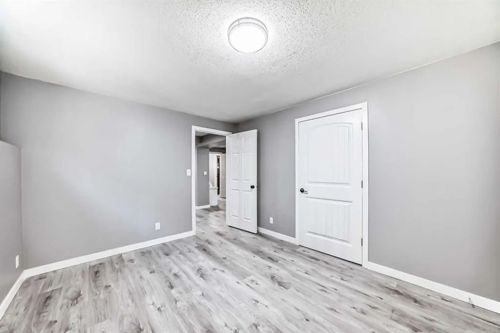 77 Shawfield Way SW