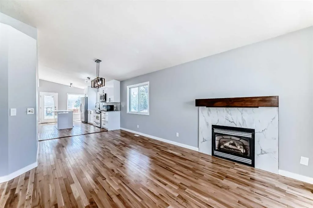 77 Shawfield Way SW