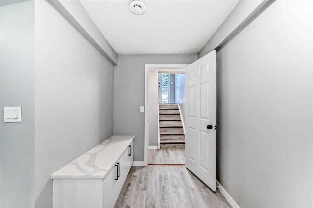 77 Shawfield Way SW