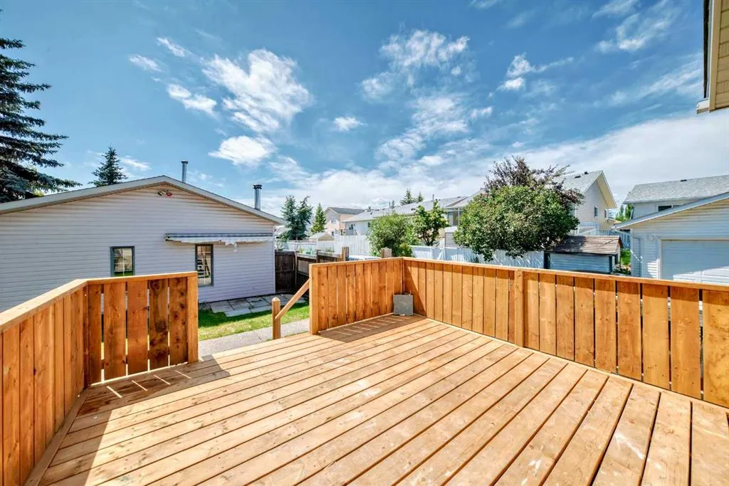77 Shawfield Way SW