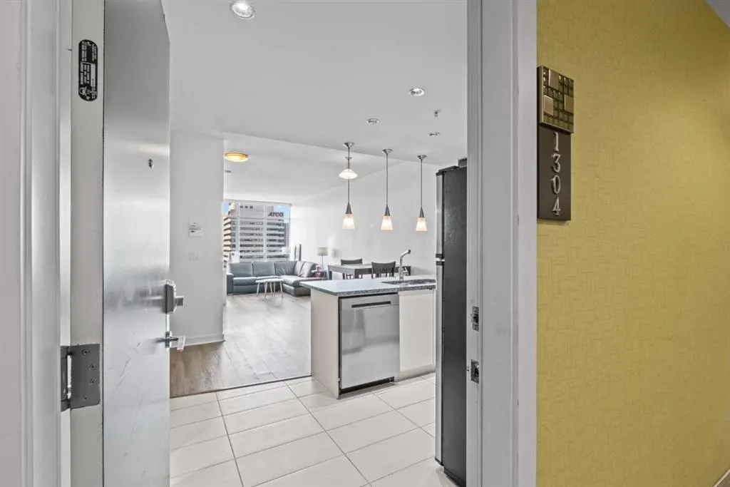 788 12 Avenue SW, #1304