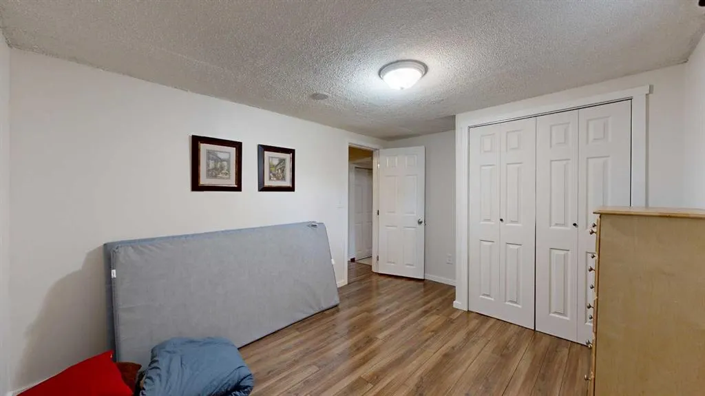1808 65 Street NE