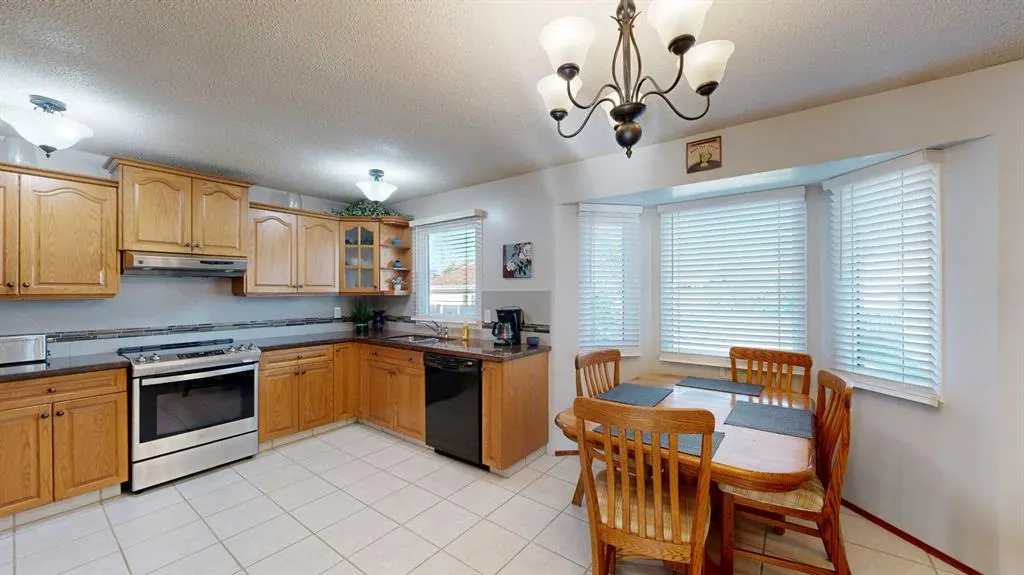 1808 65 Street NE