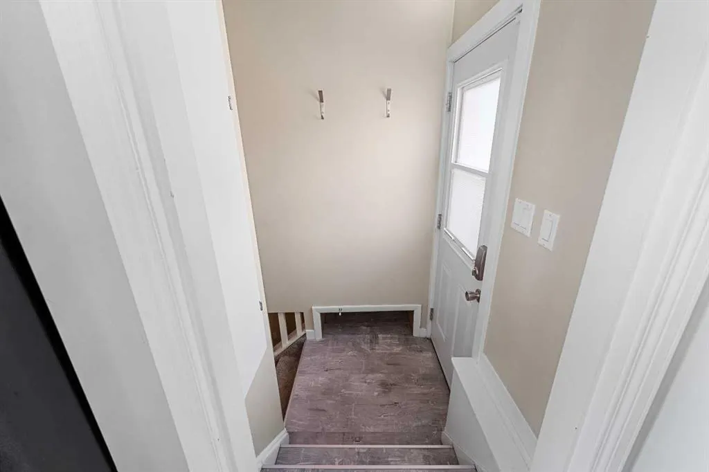 18 Cornell Place NW