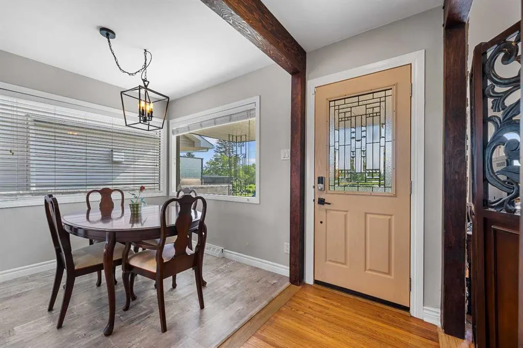 18 Cornell Place NW