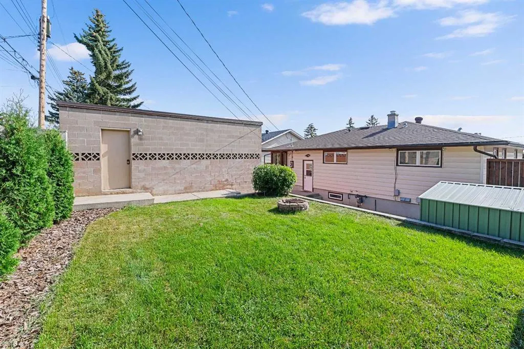 18 Cornell Place NW