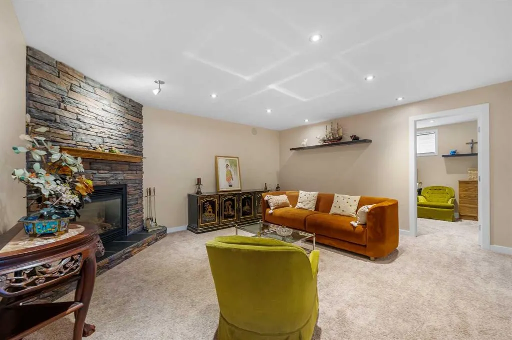 18 Cornell Place NW