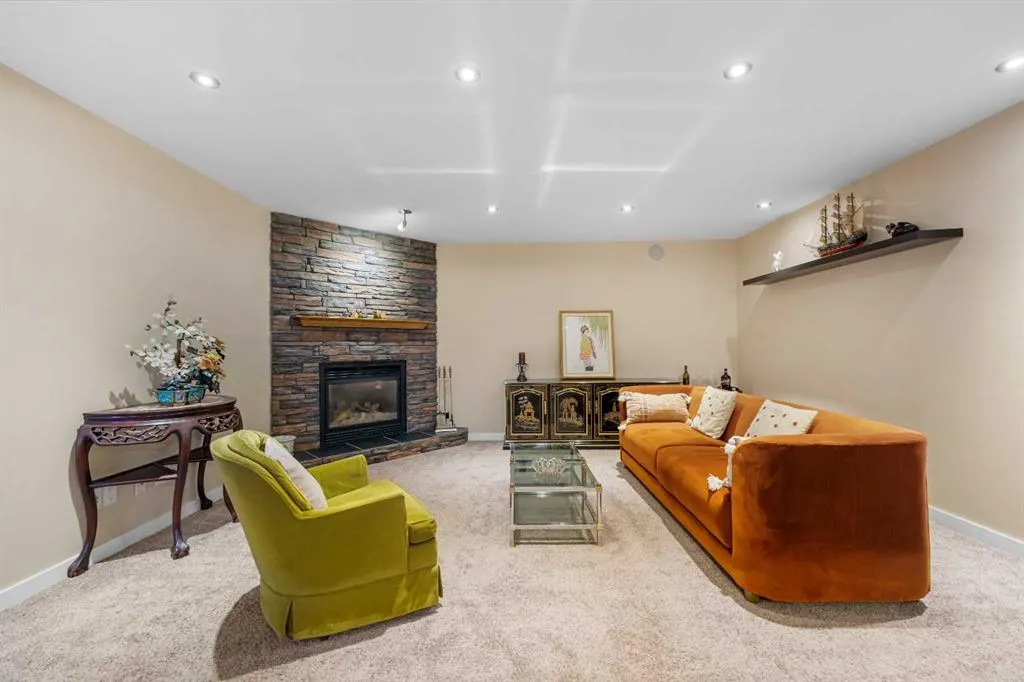 18 Cornell Place NW