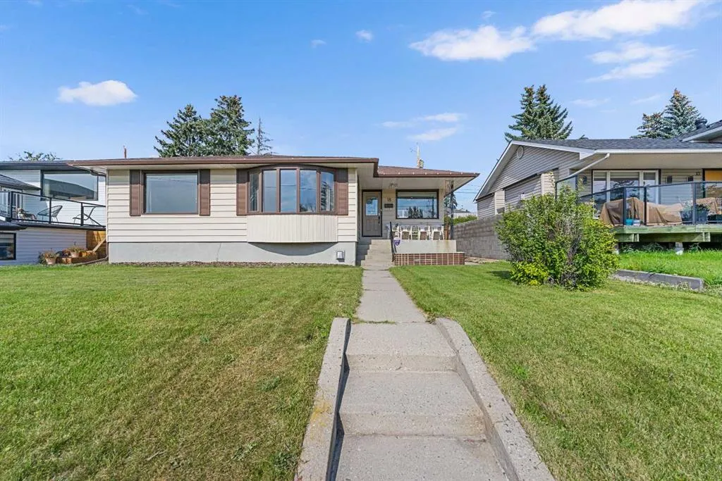 18 Cornell Place NW