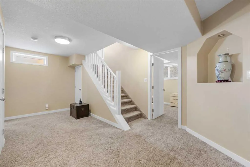 18 Cornell Place NW
